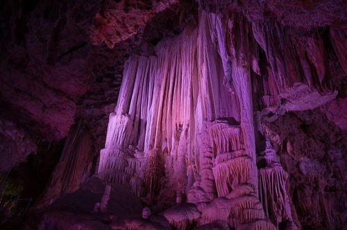 Faire un escape game ou de la tyrolienne dans une grotte ça vous tente ? Direction la grotte de Clamouse à 45 minutes de Montpellier !