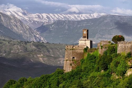 Il n'y a pas que des plages en Albanie ! Découvrez ces châteaux impressionnants et majestueux 