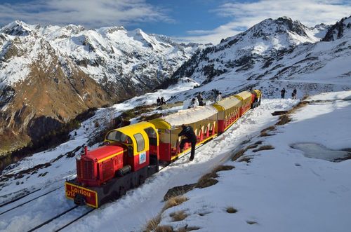 Ce petit train de montagne est le plus haut d’Europe !