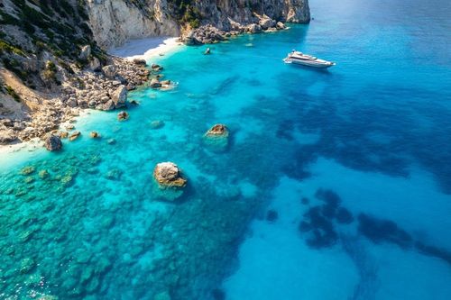 Paradis méconnu et préservé, cette île est l'une des plus belles en Grèce ! (A visiter avant qu'elle ne devienne trop touristique)