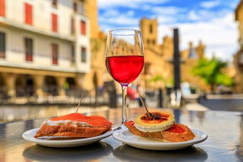 A moins de 2h de la France, cap sur le Pays basque espagnol pour déguster les meilleurs pintxos de votre vie !
