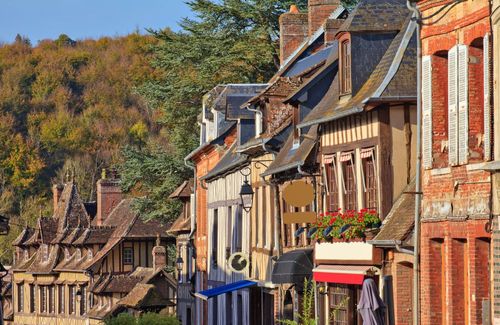 5 des Plus Beaux Villages de France se cachent… en Normandie !
