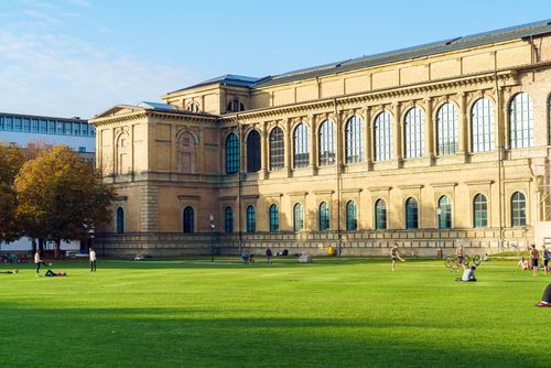 Kunst und Kulturgenuss: Eine Entdeckungsreise durch die Pinakotheken in München 