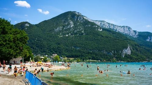 The most beautiful beaches on Lake Annecy