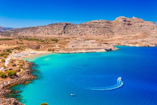 Envie d’évasion ? Cette île grecque concentre quelques-unes des plus belles plages de la mer Égée