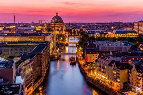 L'architecture de ces capitales européennes est encore plus incroyable de nuit ! Voici les meilleurs spots où aller