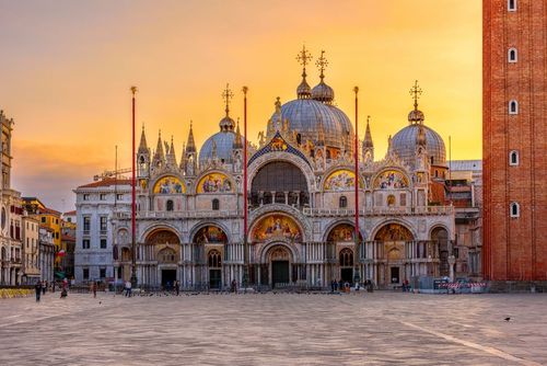 La Basílica de San Marcos y el Campanile, símbolos de Venecia