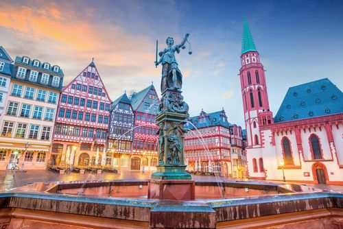 Ein Spaziergang durch die Zeit: Der Römer und Römerberg in Frankfurt