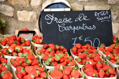 Incontro con i produttori locali al mercato di Cassis