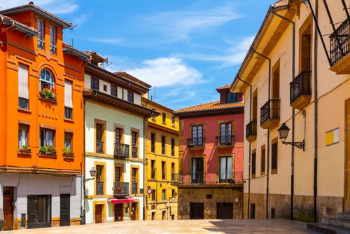 Oviedo: un recorrido desde arriba hacia abajo