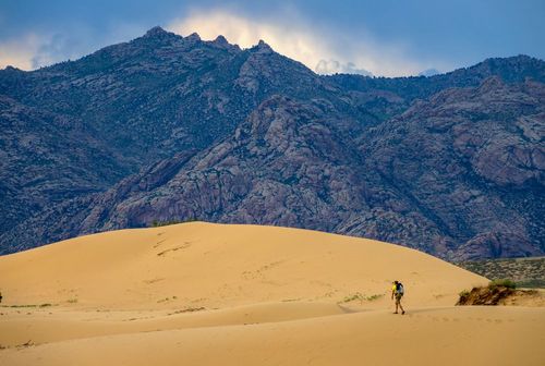 Ces déserts aux dunes spectaculaires méritent d'être visités au moins une fois !