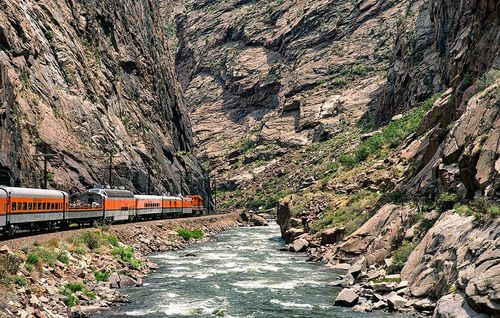 Ce train traverse l'un des plus impressionnants canyons des Etats-Unis (et vous offre une expérience culinaire avec vues spectaculaires !)