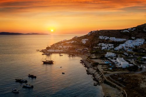 Ornos e Agios Ioannis: resort made in Mykonos