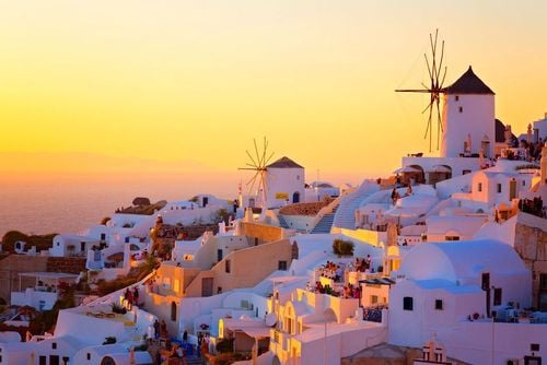Ces 5 spots (à visiter en 2025) offrent les plus beaux couchers de soleil du monde