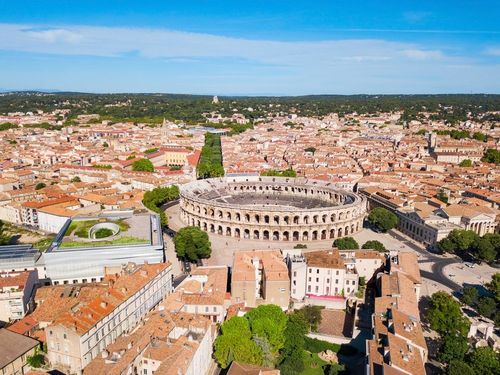 Spectacles de gladiateurs, visites des arènes, grands banquets... "Les Journées romaines de Nîmes" sont de retour du 3 au 5 mai 2024 ! Voici le programme