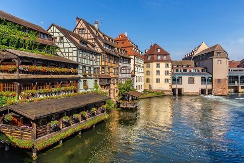 I 10 hotel di Strasburgo sulle rive dell'Ill, il principale fiume dell'Alsazia