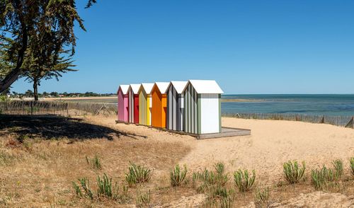Oubliez l'île de Ré ! Cap sur cette grande île encore sauvage, aux longues plages et villages de pêcheurs pittoresques