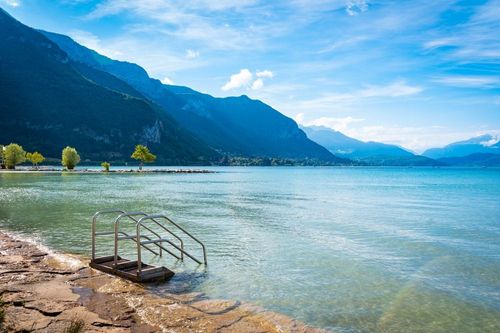 Découvrez le lac d’Annecy et ses activités nautiques