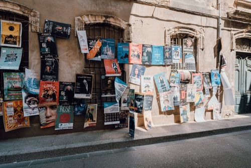 Das Festival von Avignon, das kulturelle Ereignis des Sommers in der Provence