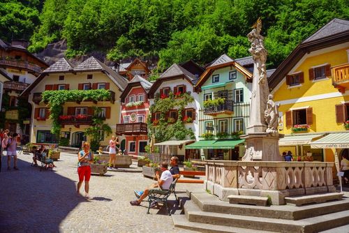Il Villaggio di Hallstatt, l'iconico sito Unesco a meno di un'ora da Salisburgo