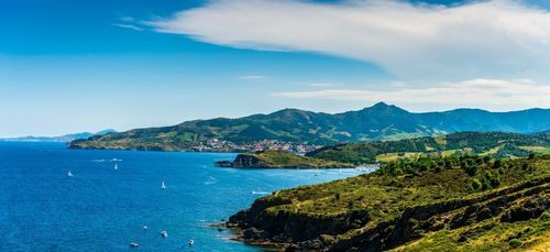 Playas: los Pirineos Orientales junto al mar