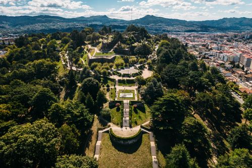 El Monte O Castro: entre tierra y cielo, en pleno centro de la ciudad