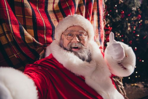 Les traditions de Noël les plus folles au monde (certaines sont vraiment surprenantes !)