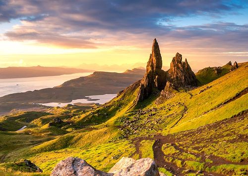 En Ecosse, cet archipel sauvage regorge de plages, falaises spectaculaires et petits villages à découvrir au printemps !