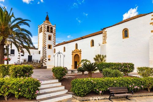 Monuments, villages, produits locaux... Oubliez les plages et les criques et découvrez le Fuerteventura authentique !