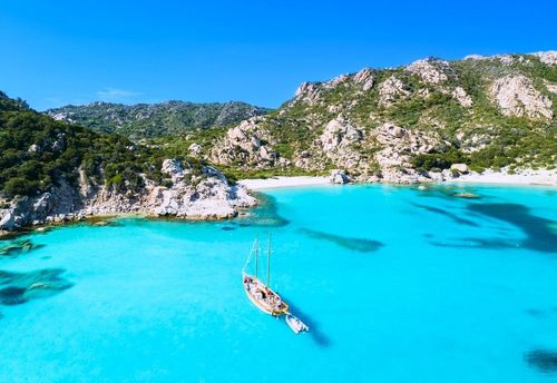 On a repéré ce bon plan : partez en Sardaigne pour 8 jours en résidence bord de mer avec vols inclus à partir de 317 € par personne !