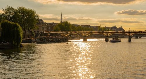 Paris au fil de l'eau : 7 sites emblématiques de la capitale à voir depuis la Seine