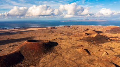 Plages et paysages volcaniques, découvrez 3 randonnées faciles avec vues spectaculaires à Fuerteventura !