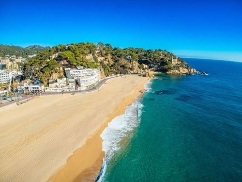On a repéré ce bon plan : partez à Lloret de Mar 4 jours et 3 nuits en hôtel 4*en demi-pension dès 116 euros par personne !