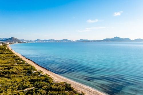  À la découverte des plus belles plages de Majorque entre criques secrètes, sable doré et eaux turquoise