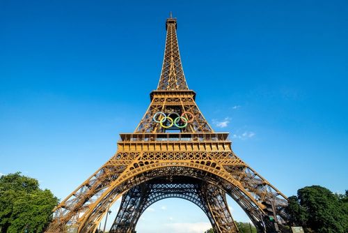 La tour Eiffel propose une expérience vertigineuse inédite aux visiteurs ! (Vite, ça ne dure que quelques semaines !)