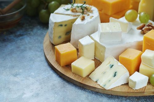 Si vous êtes dans l'une de ces régions, impossible de ne pas déguster l'un de ces fromages français ! 