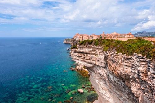 Entre ciel et mer, voici 5 expériences à vivre absolument à Bonifacio