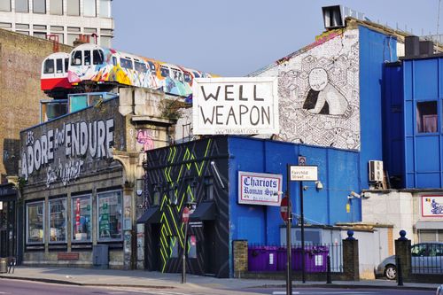 Food market, vintage shops, street art... welcome to East London, London's coolest neighbourhood!
