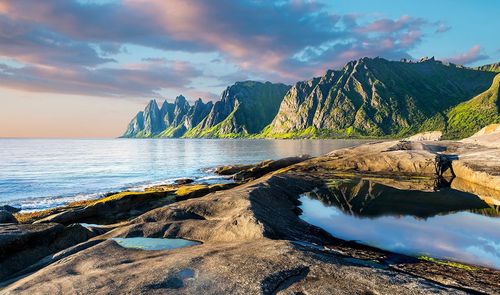 Découvrez cette île en Norvège, un paradis sauvage à couper le souffle ! 