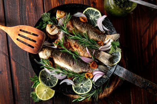 Découvrez la cuisine monténégrine à Budva : saveurs authentiques et expériences uniques