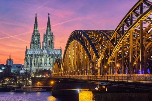 Im Schatten der Türme – Eine Reise durch die Jahrhunderte des Kölner Doms