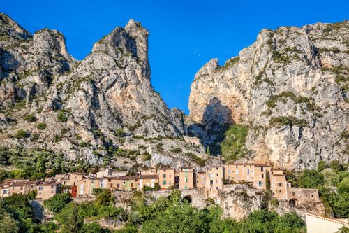 Moustiers-Sainte-Marie, the most beautiful village in the Gorges du Verdon