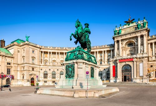 Il Palazzo Hofburg, un viaggio nel passato dell'Austria imperiale