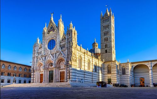 Une cathédrale sous un dôme : le Duomo de Sienne