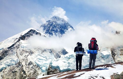 Inoxtag va gravir l’Everest : quelles sont les conditions requises pour tenter l’aventure ?