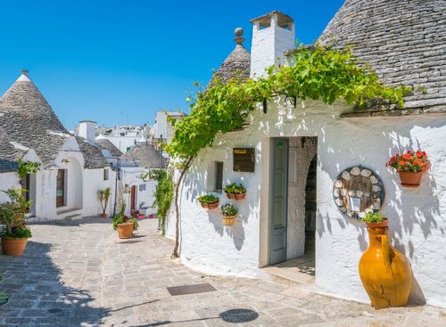 On a repéré ce bon plan : partez 5 jours dans les Pouilles avec vol + hôtel 4* en demi-pension, à partir de 579 € !