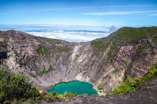 Le Costa Rica regorge de volcans impressionnants ! (Certains sont ouverts aux visites) 
