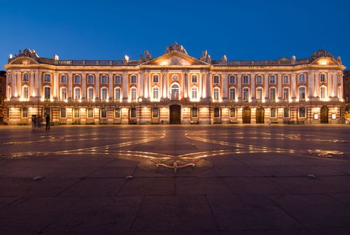 Tolosa: la città dove la vita è rosa