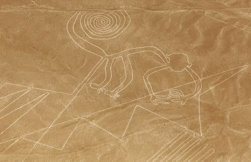 Vue aérienne des lignes de Nazca représentant un singe au Pérou